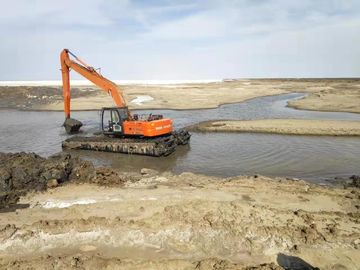 Le ponton amphibie de moteur diesel, mini excavatrice dépiste le type d'excavatrice de chenille